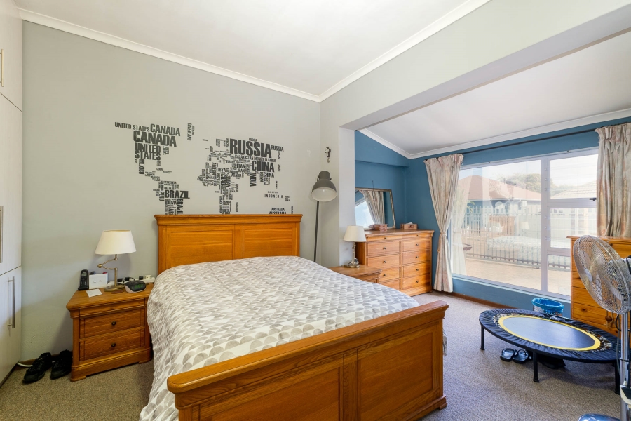 4 Bedroom Property for Sale in Churchill Estate Western Cape